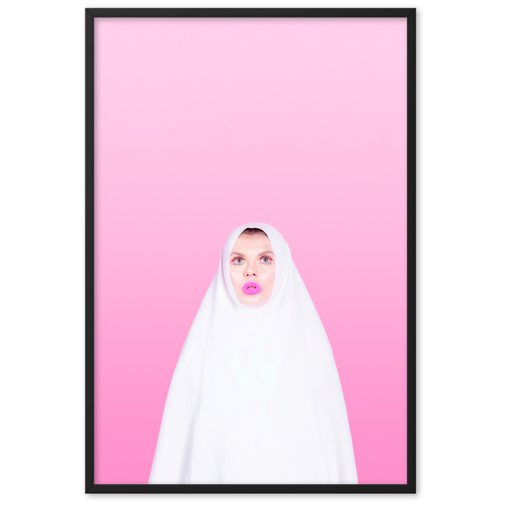 Hot Hijabi - Framed Wall Art | FRAMED WALL ART | PARADIS SVP